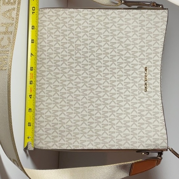 Purse - Picture 7 of 7